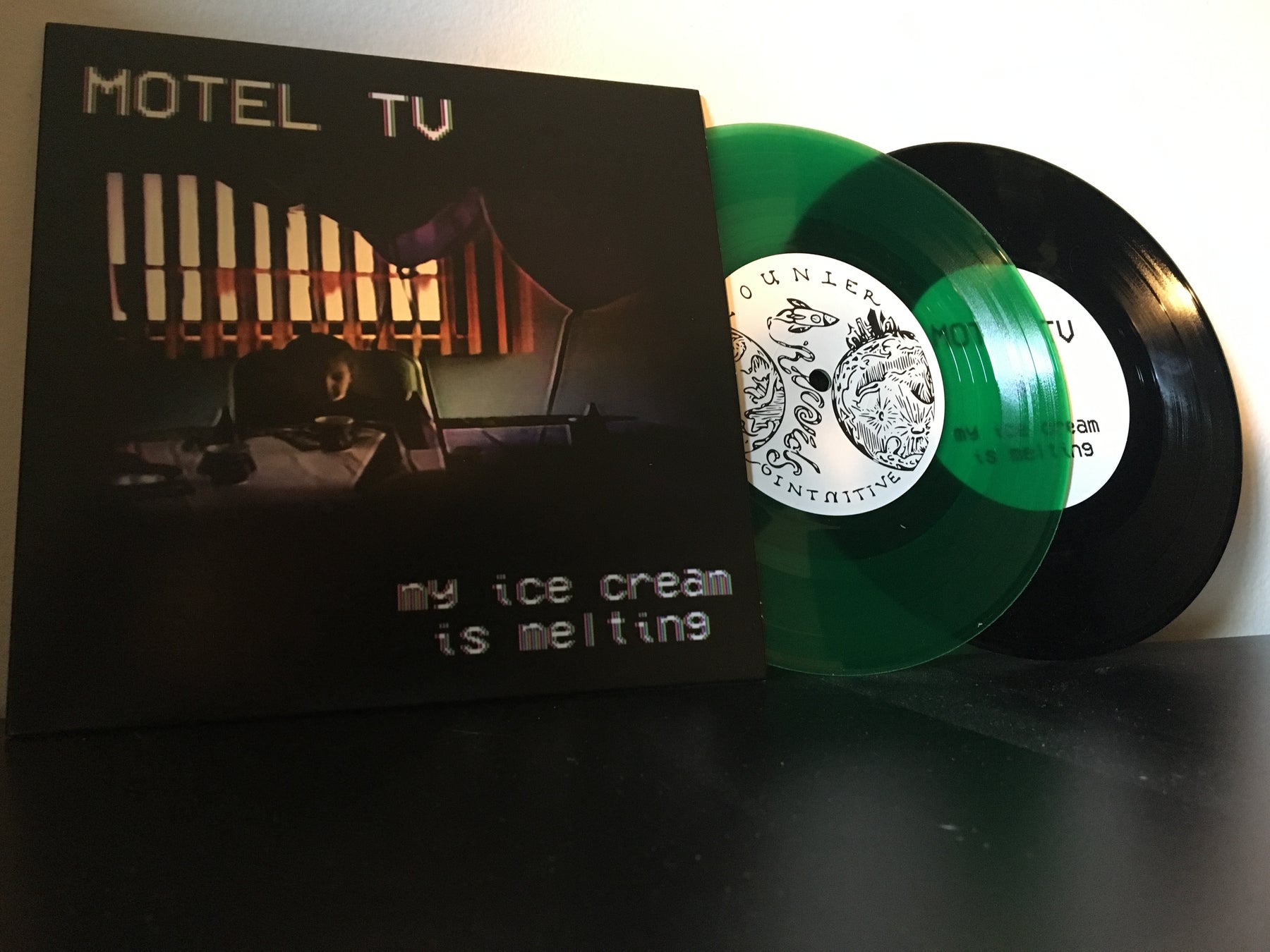 Motel TV - My Ice Cream Is Melting 7"